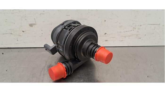 Pompe à eau supplémentaire Peugeot 5008