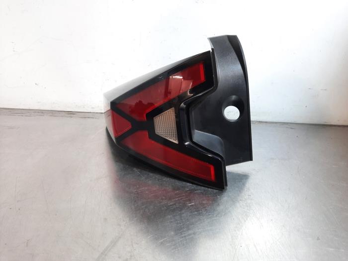 Feu arrière gauche Dacia Duster