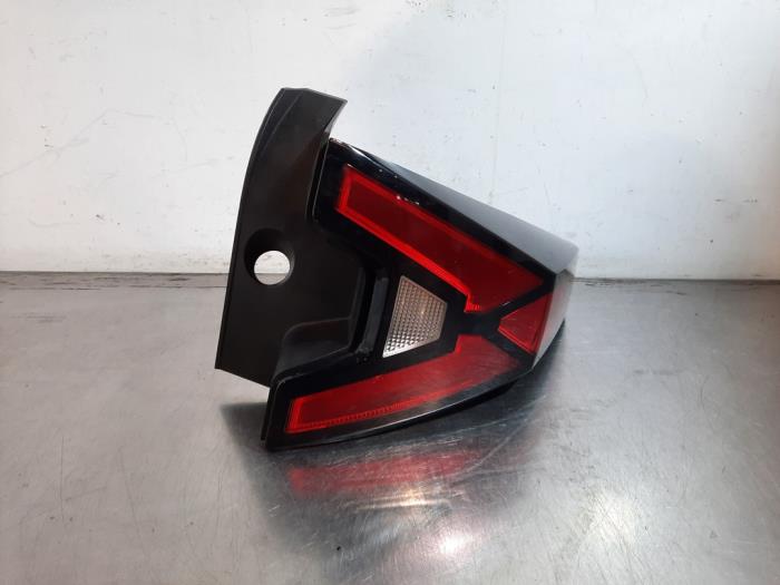 Feu arrière droit Dacia Duster