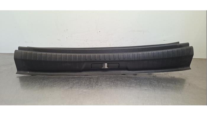 Couverture capteur serrure arrière Peugeot 3008