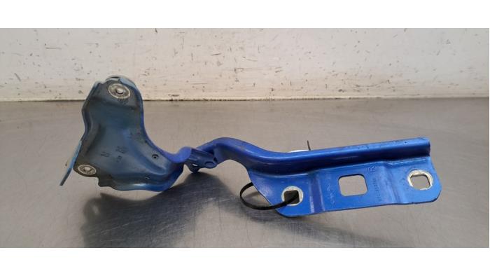 Charnière capot Peugeot 308