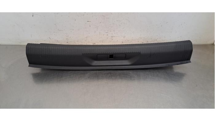 Couverture capteur serrure arrière Peugeot 308