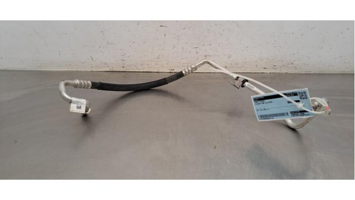 Tuyau clim Peugeot 308