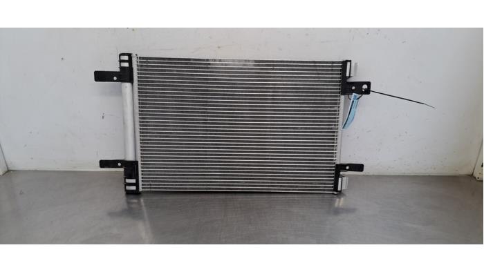 Condensateur clim Peugeot 308