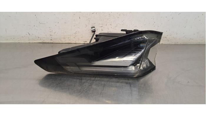 Feu arrière droit Peugeot 5008