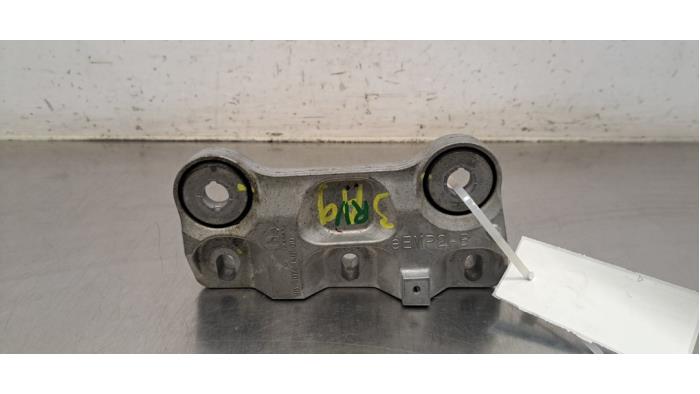 Support (divers) Peugeot 5008