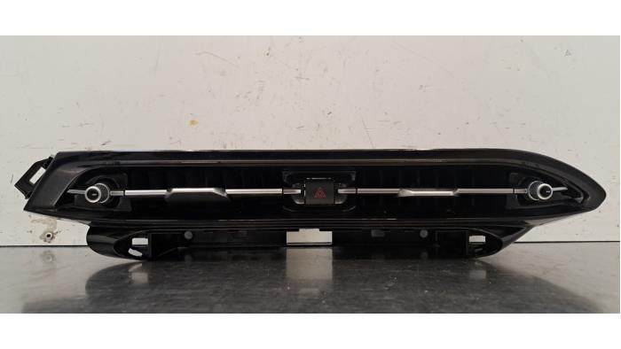 Grille aération tableau de bord Alfa Romeo Tonale