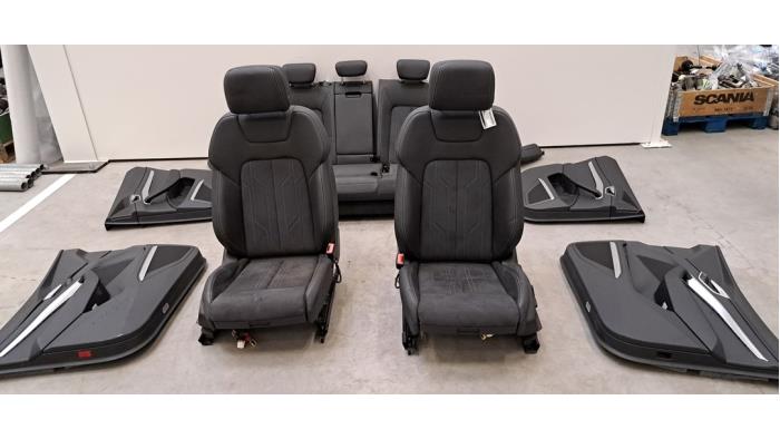 Kit revêtement (complet) Audi Q8