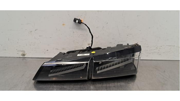 Feu arrière droit Peugeot 308