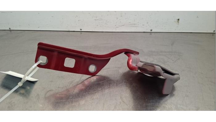 Charnière capot Peugeot 308