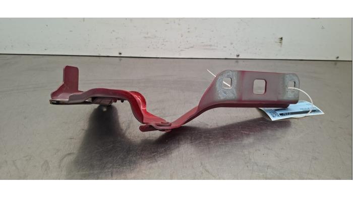 Charnière capot Peugeot 308