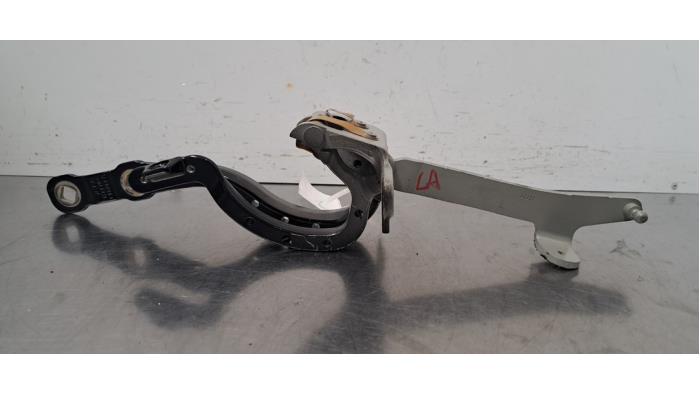 Couvercle coffre charnière BMW 5-Série