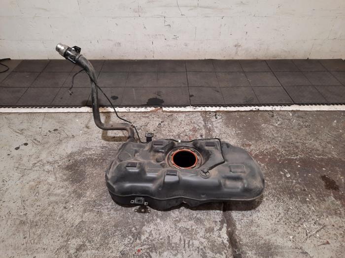 Réservoir de carburant Fiat Tipo