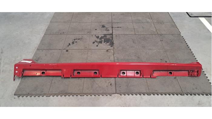 Marche-pied (list de couverture) droite Toyota Yaris