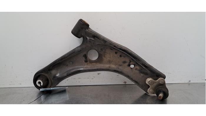 Bras de suspension avant droit Toyota Yaris