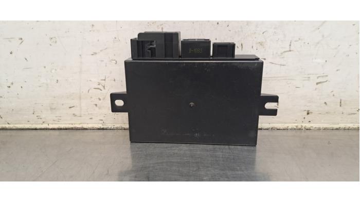 Module crochet de traction Audi Q4
