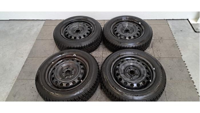 Kit jantes + pneus d'hivers Toyota Yaris