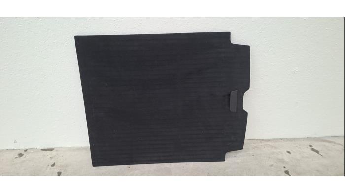 Coffre tapis Volvo V90