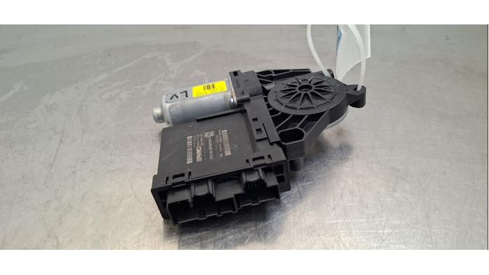 Moteur de vitre portière Volvo V90