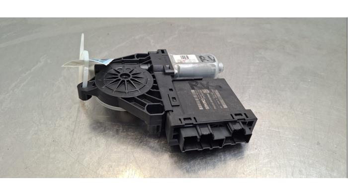 Moteur de vitre portière Volvo V90
