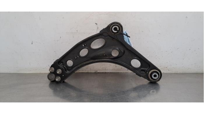 Bras de suspension avant droit Renault Trafic