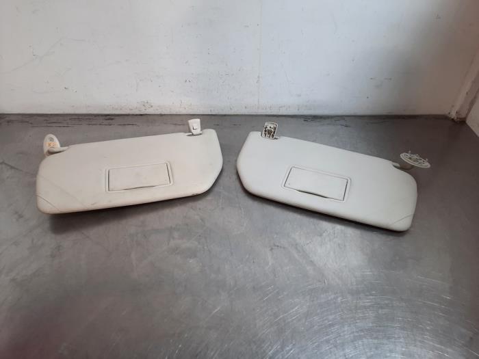 Ensemble pare-soleil Ford Transit Courier
