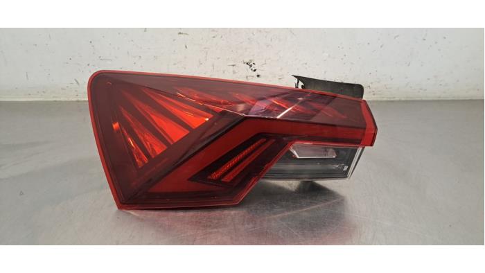 Feu arrière gauche Skoda Octavia