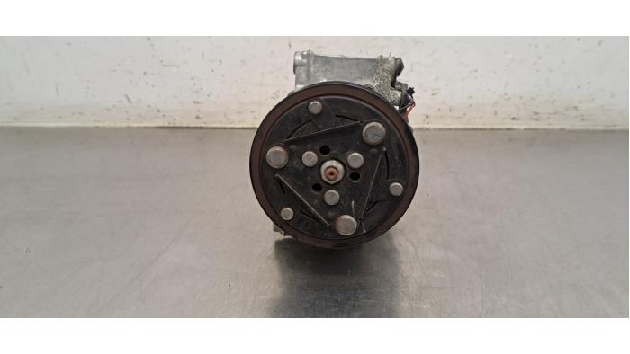 Pompe clim Nissan Juke