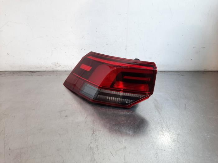 Feu arrière gauche Volkswagen Golf