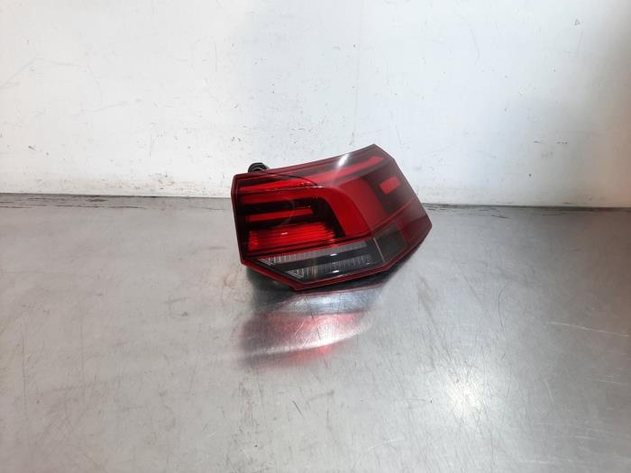Feu arrière droit Volkswagen Golf
