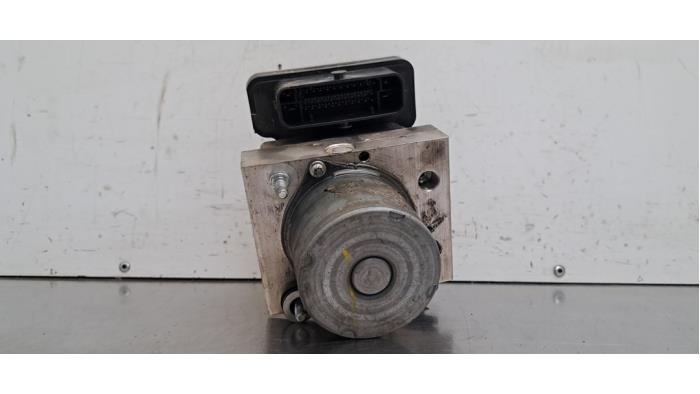 Pompe ABS Renault Master