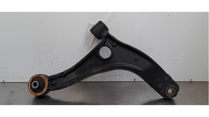 Bras de suspension avant droit Renault Master