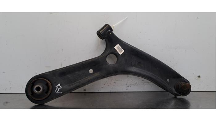 Bras de suspension avant droit Hyundai I10