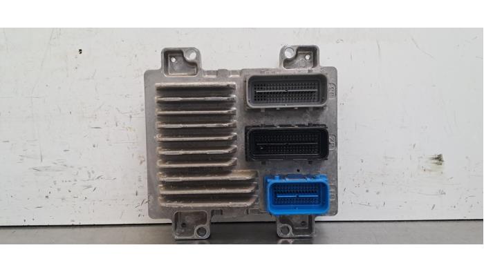 Ordinateur gestion moteur Opel Insignia