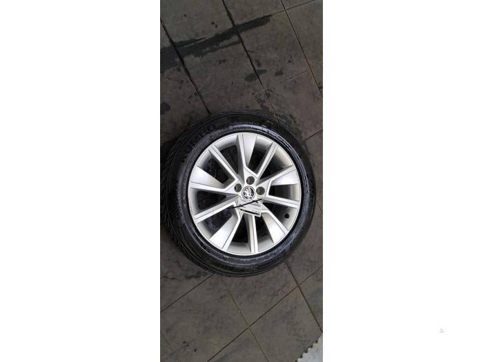 Jante + pneu d'hiver Skoda Kamiq