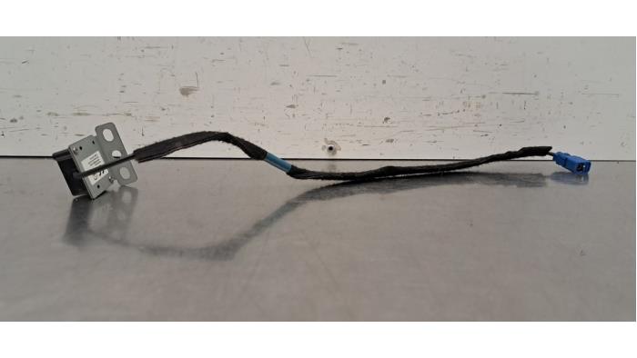 Antenne GPS Renault Trafic