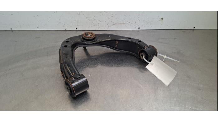 Bras de suspension avant droit Nissan Navara