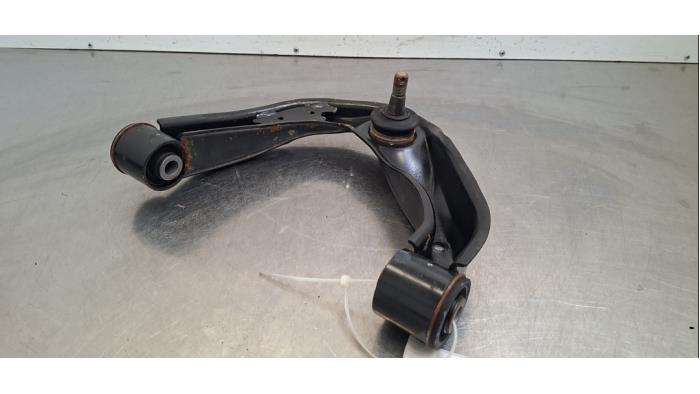 Bras de suspension avant gauche Nissan Navara