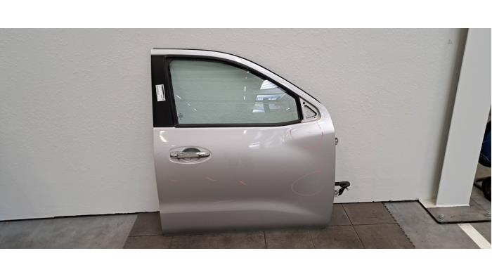 Portière 4portes avant droite Nissan Navara