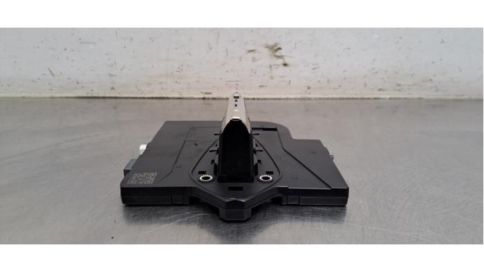 Antenne Peugeot 2008