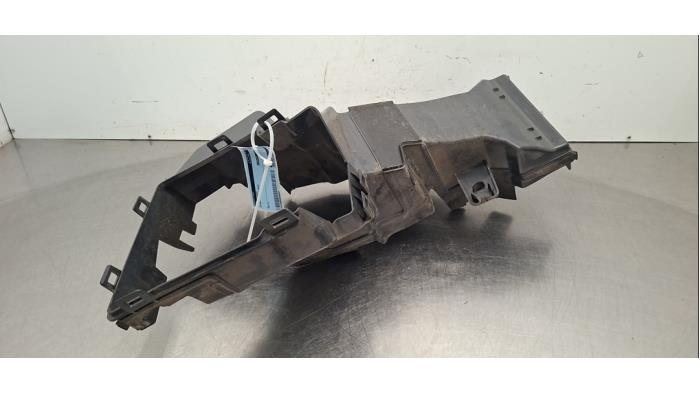 Guidage d'air Peugeot 408