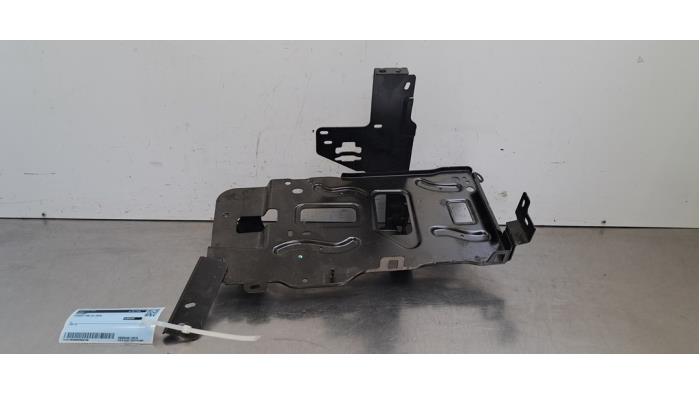 Boîtier de batterie Peugeot 408