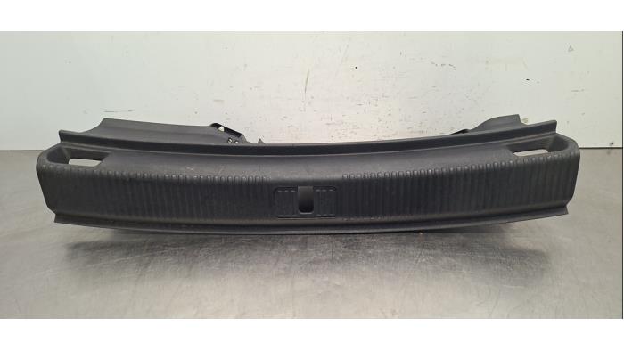 Couverture capteur serrure arrière Audi A1