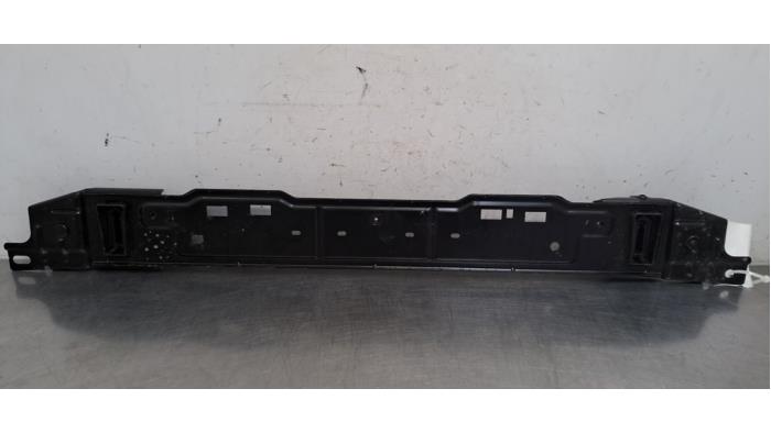 Barre radiateur Peugeot 408
