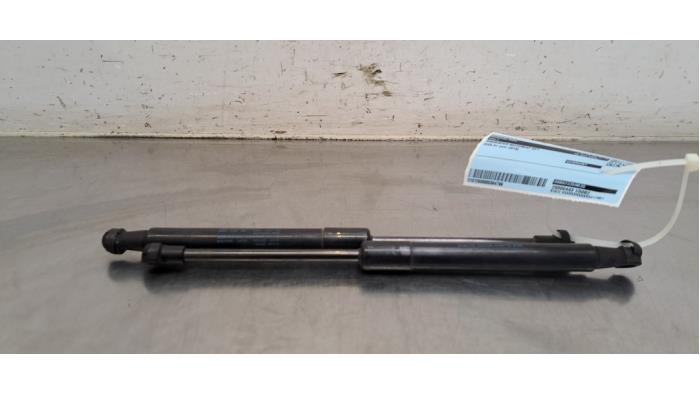 Amortisseur kit capot moteur Audi A1