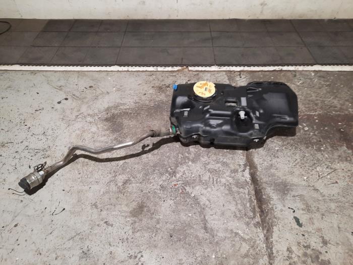 Réservoir de carburant Mercedes A-Klasse