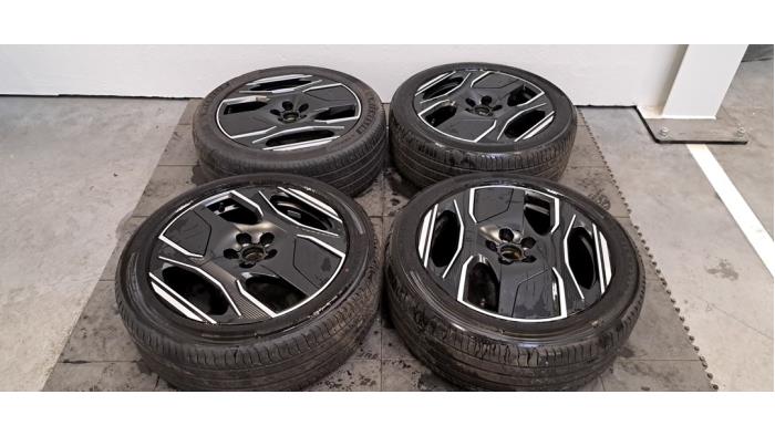 Kit jantes + pneumatiques Peugeot 3008
