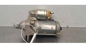 Startmotor van een Nissan NP 300 Navara (D23) 2.3 dCi 16V 4x4 2021