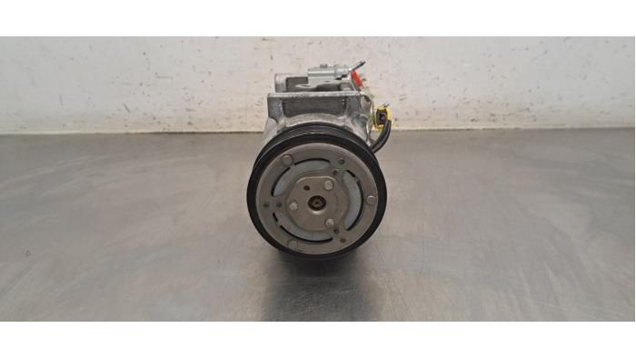 Pompe clim Peugeot 2008
