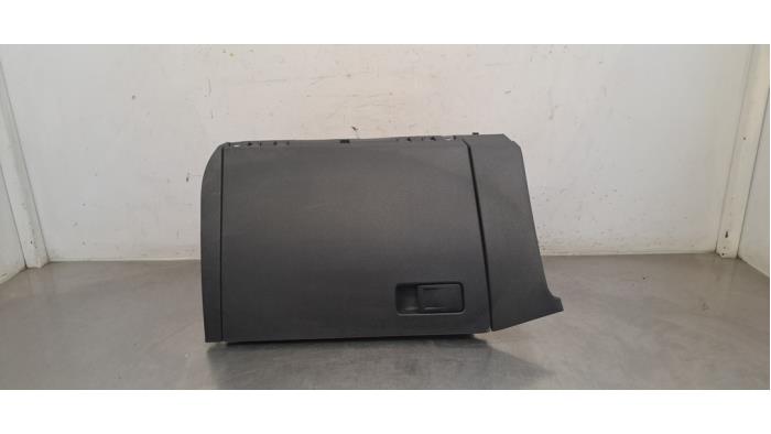 Boîte à gants Volkswagen Polo